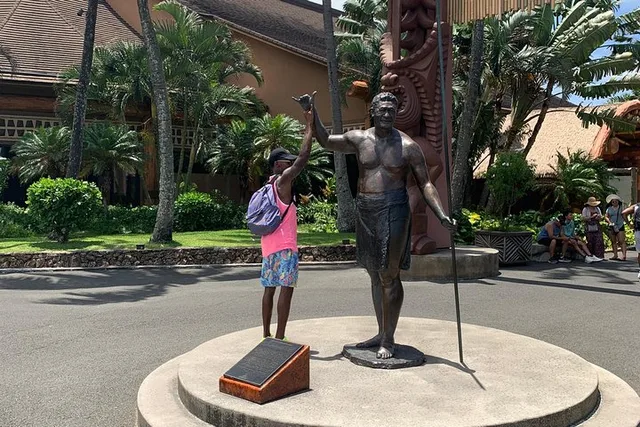 Oahu Tour Dole Plantation and Northshore - Image 3