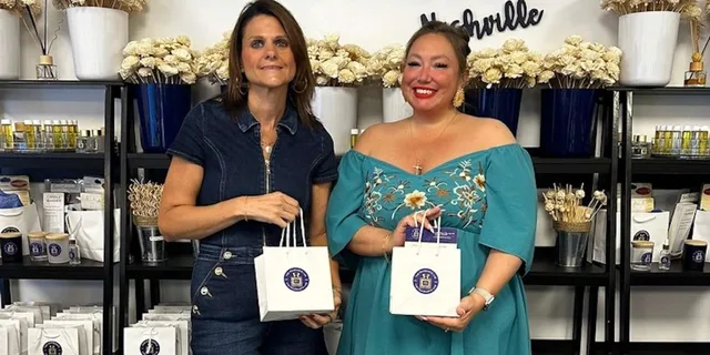 Nashville Custom Cologne and Perfume Experience - Image 2