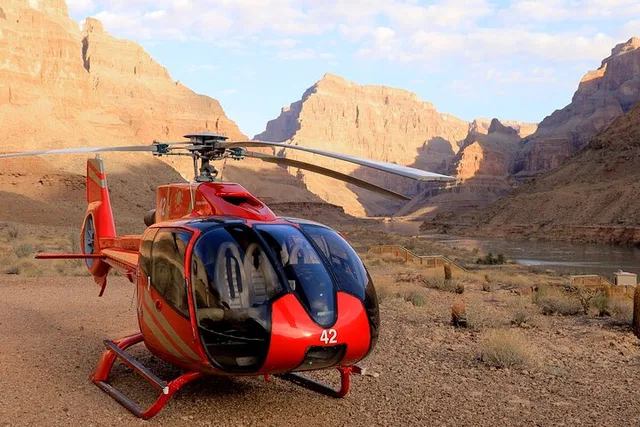 Grand Canyon Helicopter Tour with Skywalk and Boat Ride - Image 5