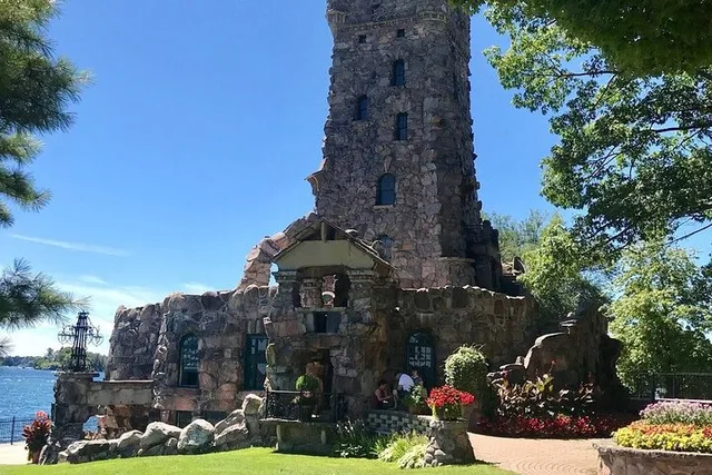 Clayton Boat Tour of Boldt Castle and Two Nations - Image 4