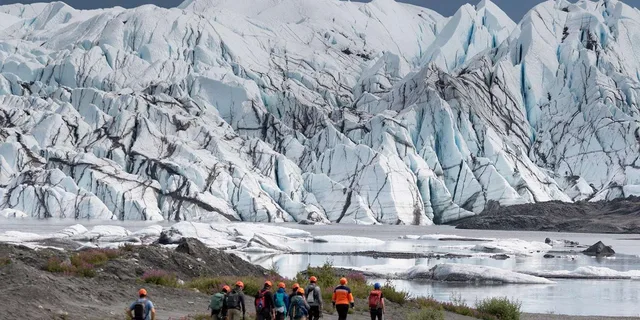 Matanuska Glacier Family Tour 3 hr - Image 6
