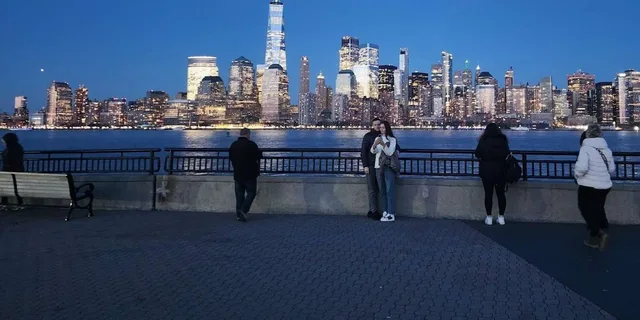 New York City Night Views Tour - Image 6