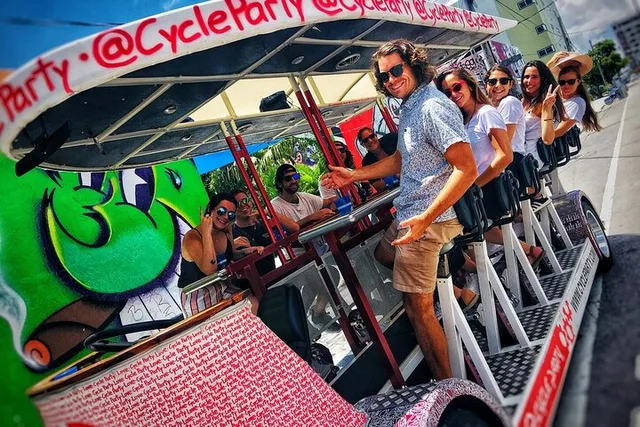 Miami Party Bike Tour in Wynwood 2 hr - Image 1