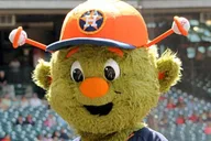 Houston Astros Baseball Game at Minute Maid Park thumbnail 3