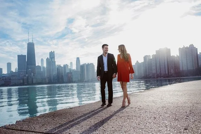 Chicago Photo Session with Local Photographer 30 min - Image 1