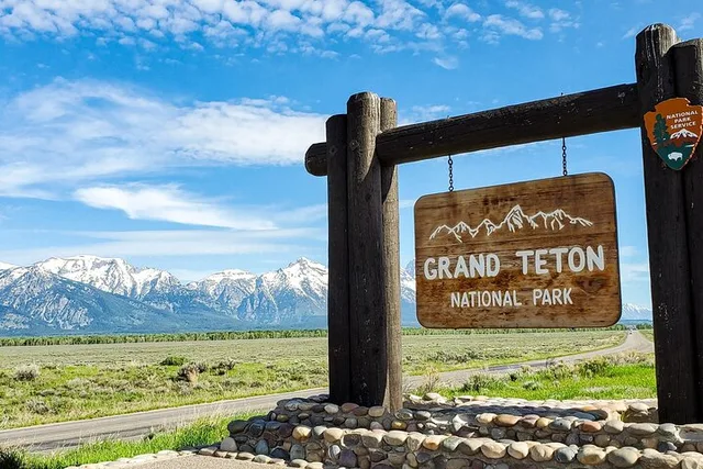 National Parks Self-Guided Driving Tour Bundle - Image 6