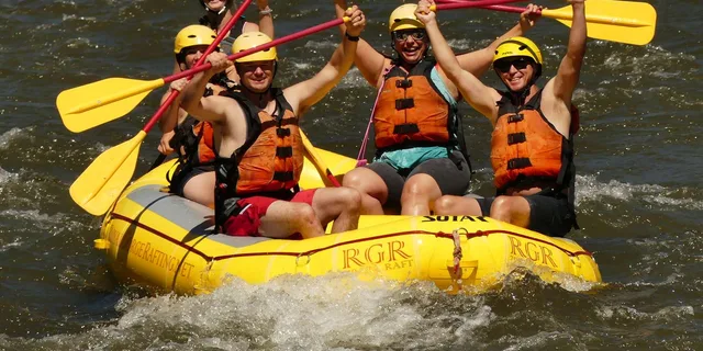 Cañon City Bighorn Sheep Canyon Rafting and Zipline Adventure - Image 6