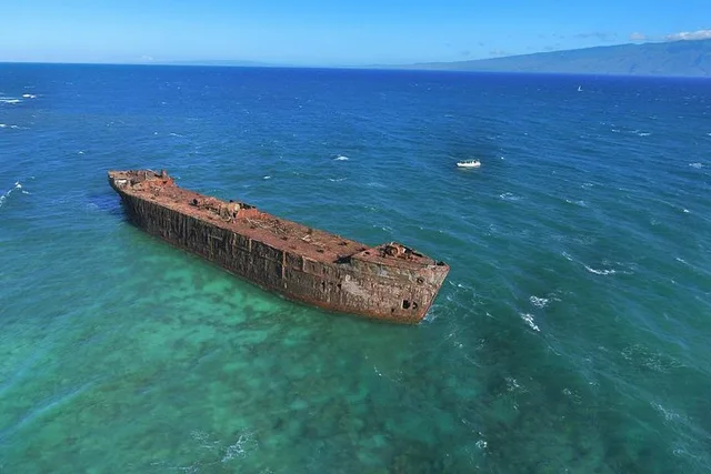 Lanai Snorkel Charter with 3 Stops 7 Hr - Image 2