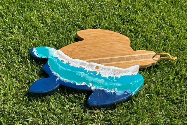Paia Epoxy Resin Cheese Board Art Class 90 min - Image 5