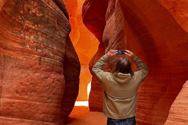 Mystical Slot Canyon 4WD Tour - Image 6