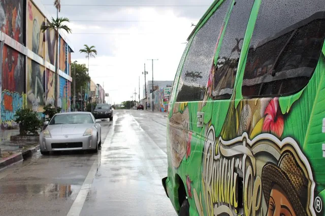 Miami City and Speedboat Tour - Image 2