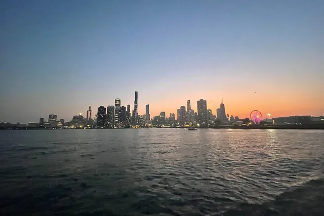 Chicago Private Boat Rental - Image 2