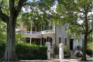 Charleston Bus and Aiken-Rhett House Audio Tour thumbnail 2
