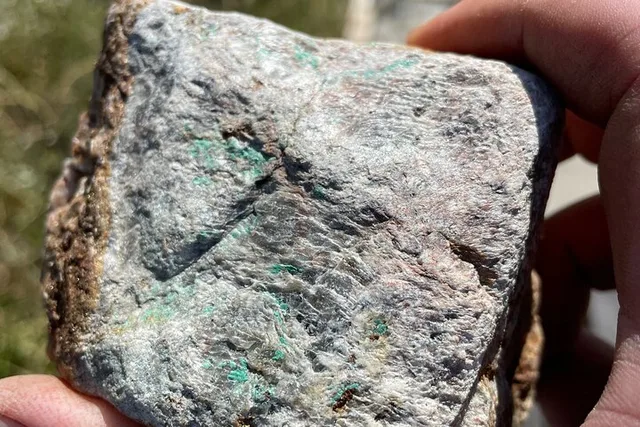 Bisbee Rockhounding Tour 90 min - Image 5