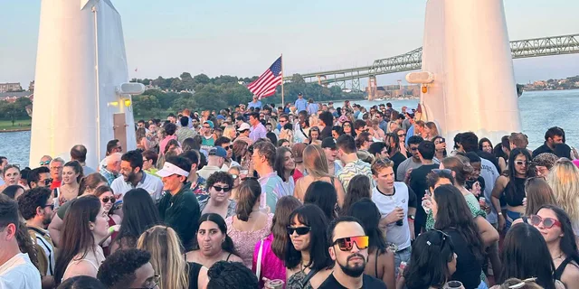 Boston Harbor Summer Cruise - Image 2