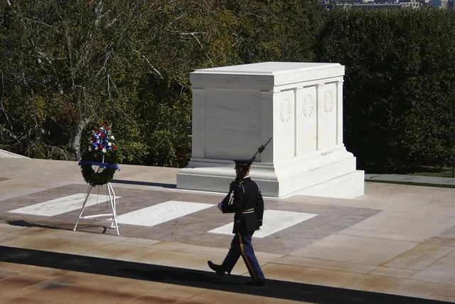 Washington DC Arlington Cemetery Tour - Image 1