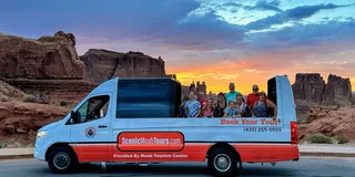 Moab Arches National Park Sightseeing Tour