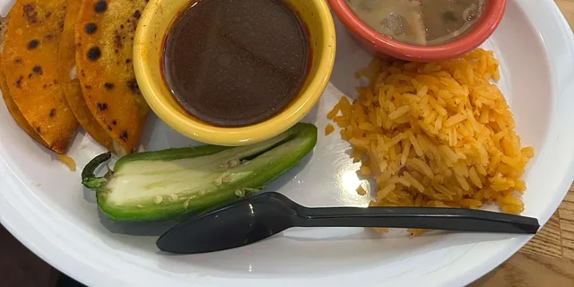Houston Downtown Food Tour with Tastings - Image 6