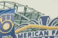 Milwaukee Brewers Baseball Game at American Family Field thumbnail 5