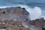Oahu Circle Island Snorkel Tour with Turtles thumbnail 3