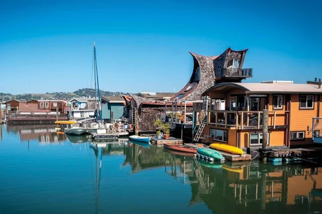 San Francisco Alcatraz and Sausalito Floating Homes Tour - Image 1