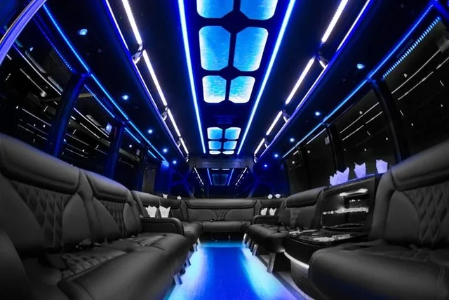 Las Vegas Club Tour with Party Bus - Image 5