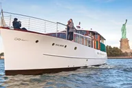 New York City Mini Yacht Sightseeing Tour 1.5 hr thumbnail 1