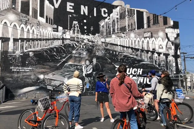 Venice and Santa Monica Bicycle Tour - Image 5