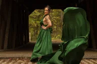 St. Louis Flying Dress Photo Session thumbnail 1