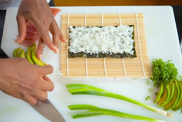Indianapolis Sushi Making Class - Image 6