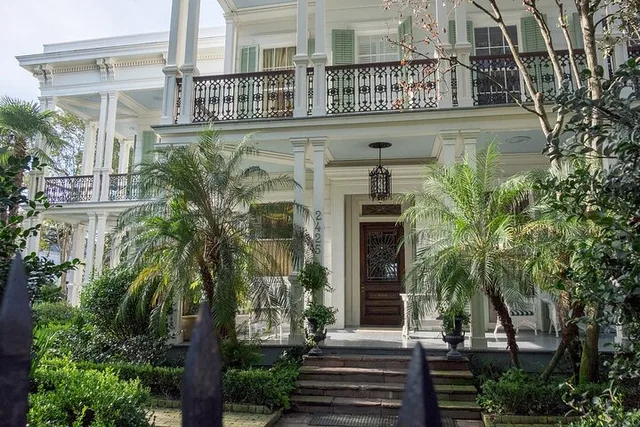 New Orleans Garden District Walking Tour - Image 3