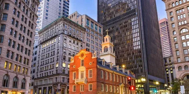 Boston Freedom Trail Private Walking Tour - Image 4