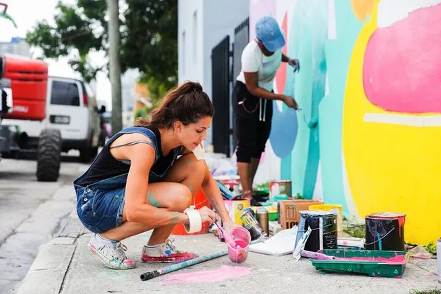 Miami Mural Painting Experience - Image 1