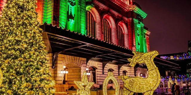 Denver Holiday Lights Cannabis Tour 2 hr - Image 3