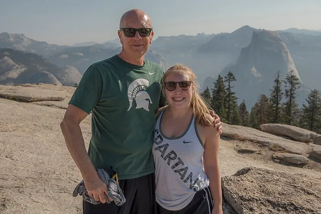 Yosemite Hiking Excursion - Image 4