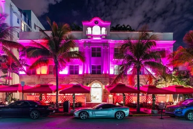 Miami Bar Scavenger Hunt in South Beach 2 hr - Image 6