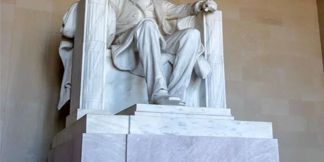 New York to Washington D.C. Day Tour - Image 1