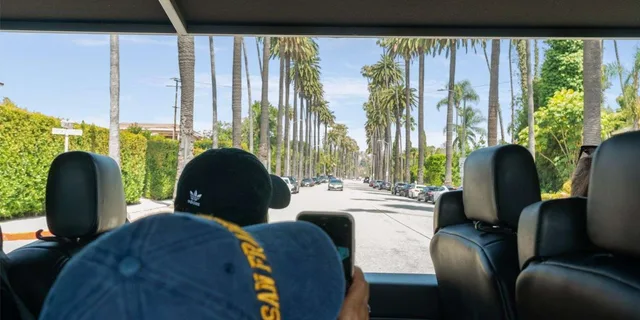 Santa Monica Hollywood and Beverly Hills Celebrity Tour - Image 4
