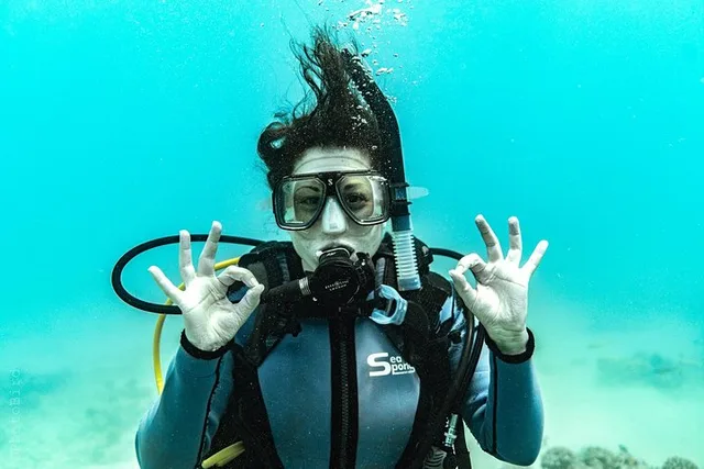 Waikiki SCUBA Diving Charter 3 hr - Image 3