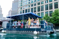 Chicago River Guided History Tour thumbnail 3