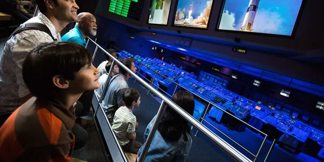 Orlando Kennedy Space Center and Airboat Ride - Image 3