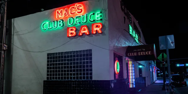 Miami Ghosts and Booze Haunted Pub Crawl 2 hr - Image 2