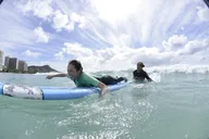 Waikiki Beach Surf Lesson thumbnail 1