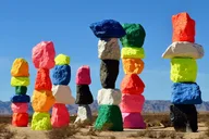 Las Vegas Seven Magic Mountains Tour thumbnail 4