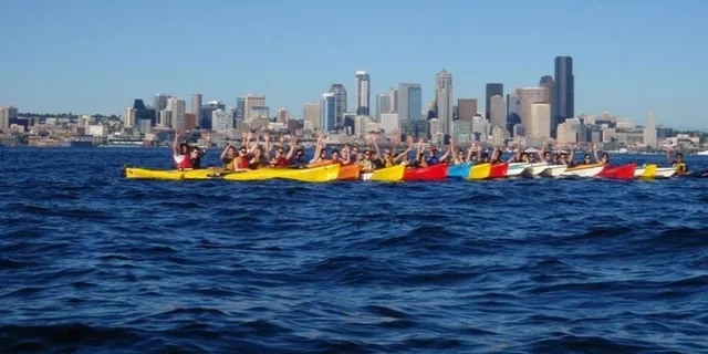 Seattle Elliott Bay Sea Kayak Tour - Image 2