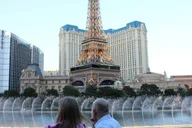 Las Vegas Walking Tour with Photos and Champagne thumbnail 3
