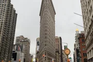 New York City Guided Bus and Ferry Tour thumbnail 4