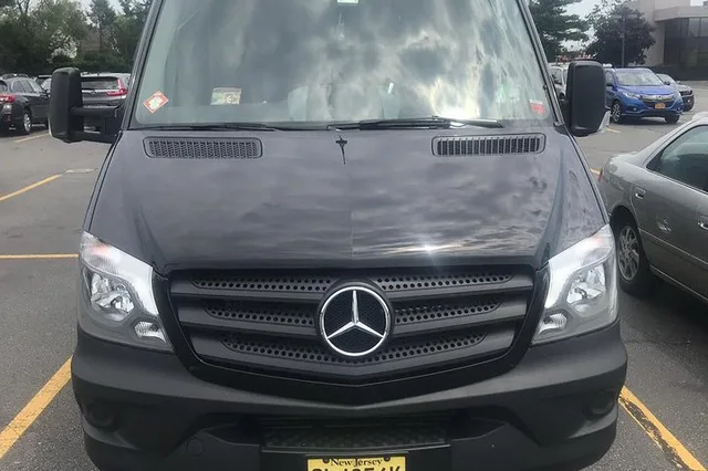 New York City Airport Group Arrival Transfer - Image 4
