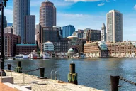 Boston Old Town Walking Tour and Harbor Cruise thumbnail 4