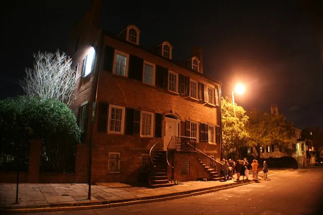 Savannah Haunted Pub Crawl 2 hr - Image 6